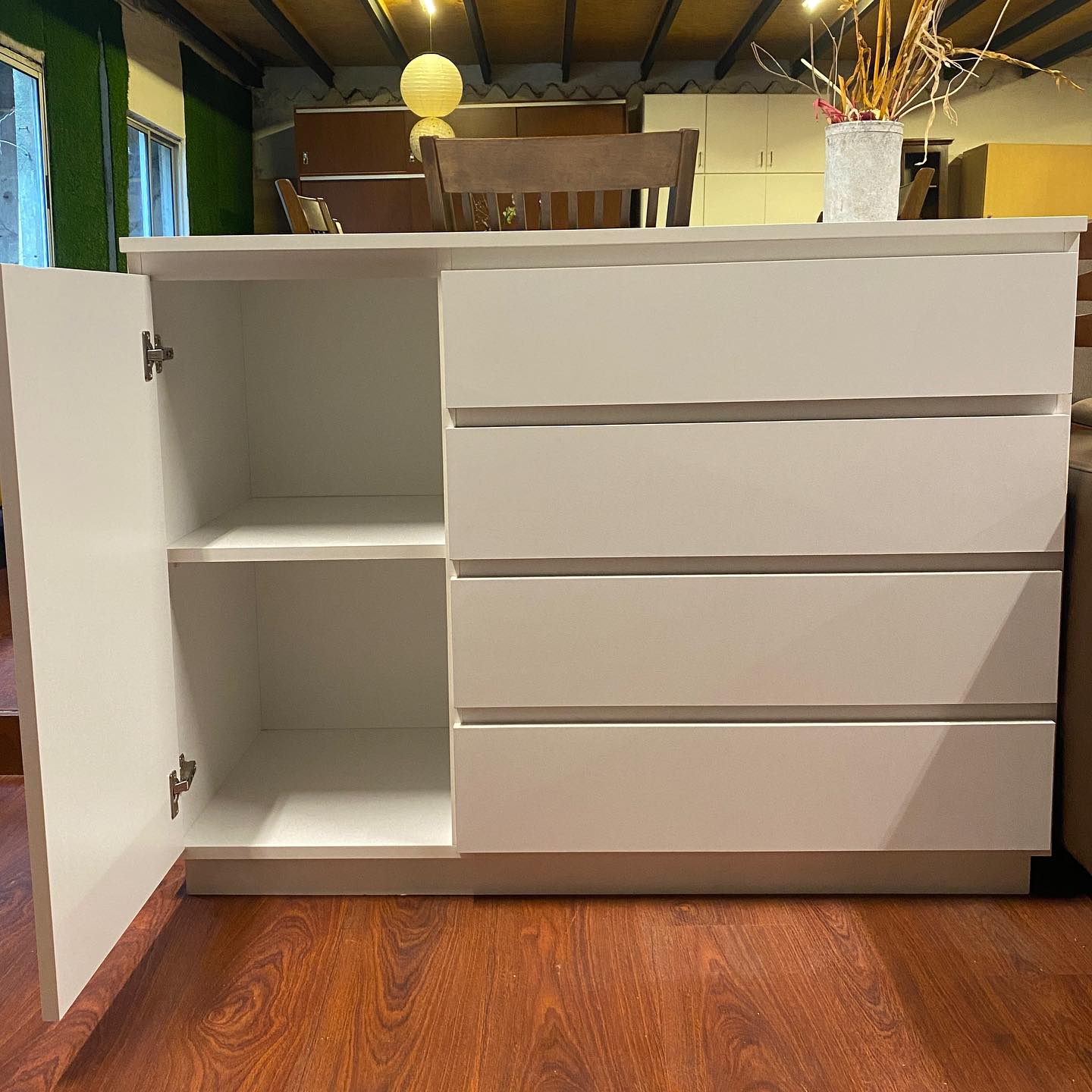 Cómoda Cajonera con puerta